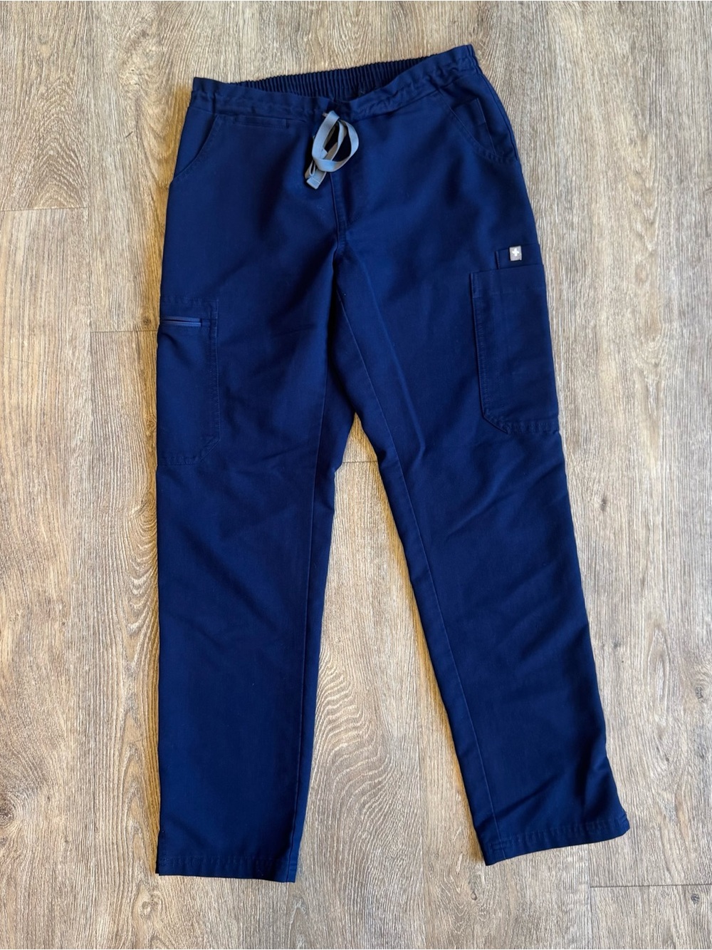 FIGS women's Navy Cargo Drawstring Scrub Pants XSP
